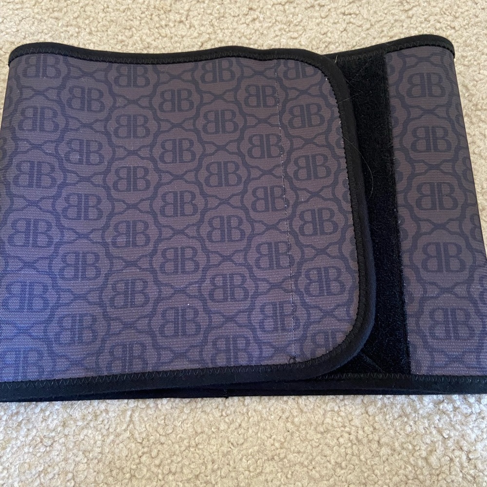 Bellybandit Size Small